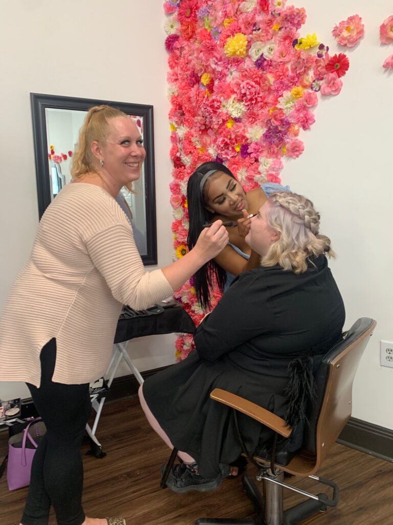 Register for Makeup Beauty Courses and Spray Tanning Course Toronto Mississauga